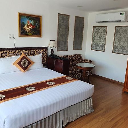 Collection O Emerald Luxury Apartment - Near Secc Ho Chi Minh City Exterior photo
