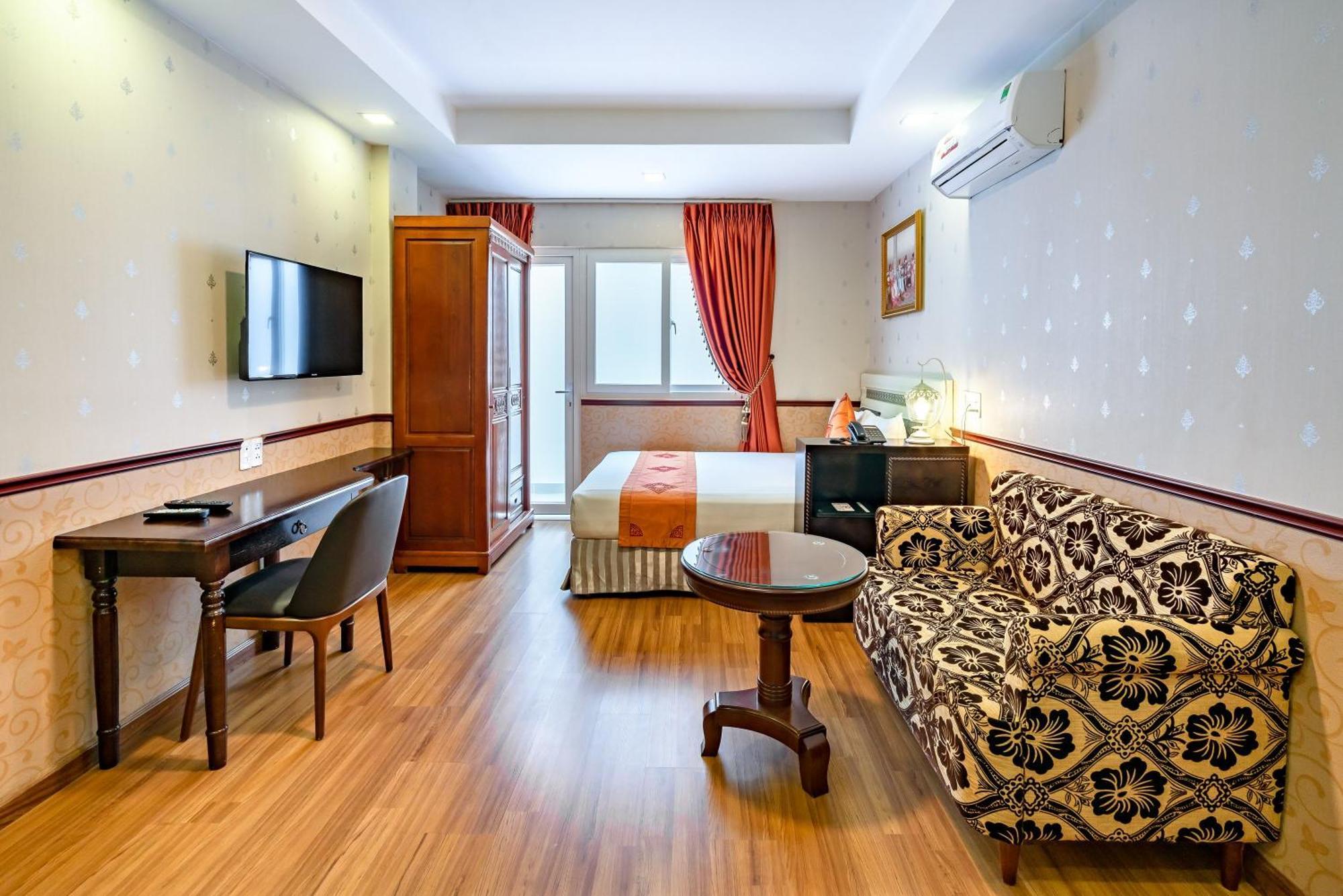 Collection O Emerald Luxury Apartment - Near Secc Ho Chi Minh City Exterior photo