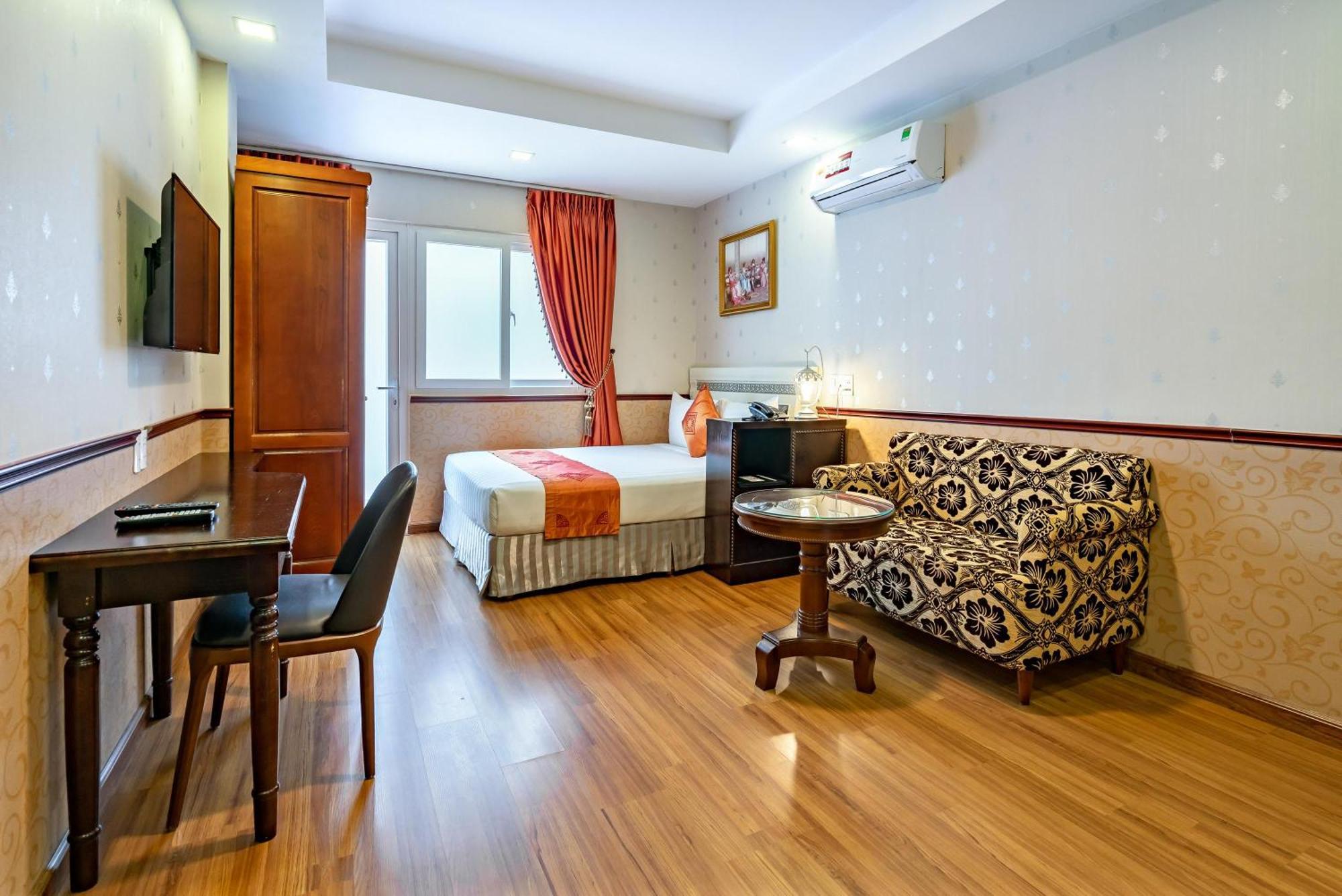 Collection O Emerald Luxury Apartment - Near Secc Ho Chi Minh City Exterior photo