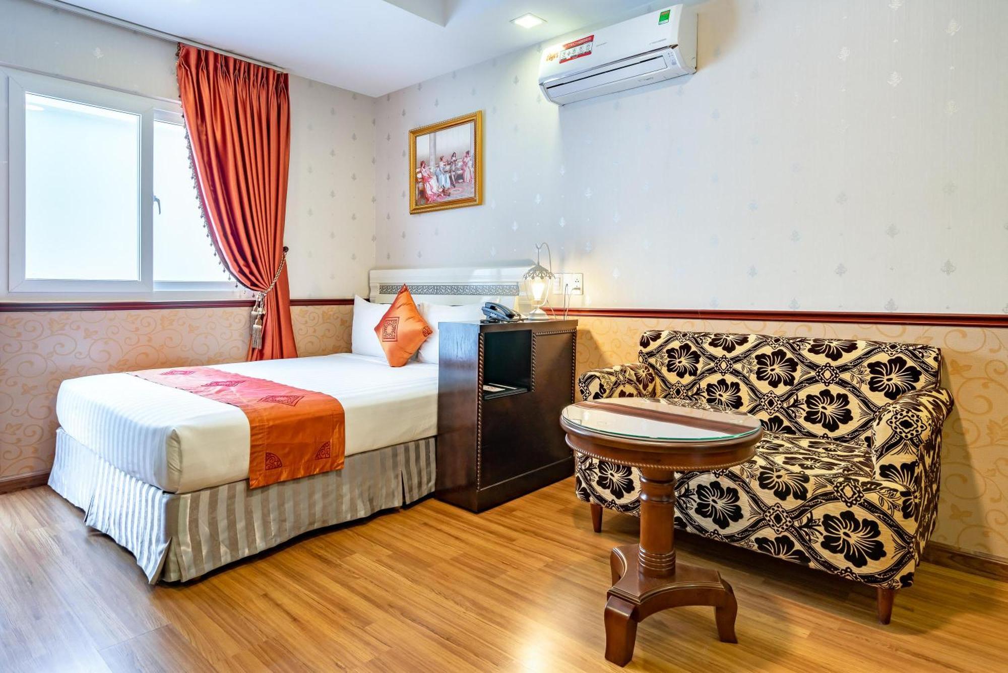 Collection O Emerald Luxury Apartment - Near Secc Ho Chi Minh City Exterior photo