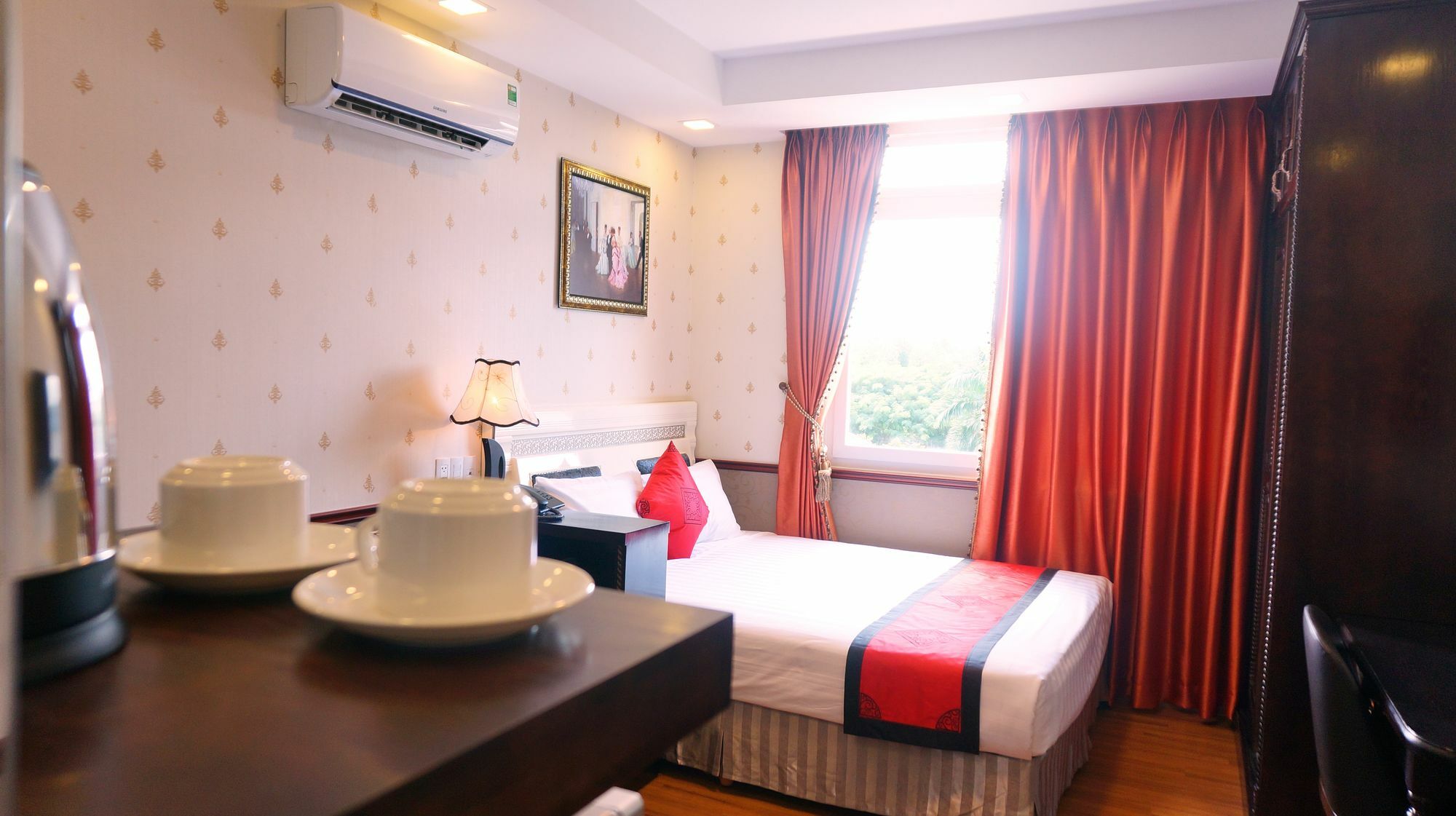 Collection O Emerald Luxury Apartment - Near Secc Ho Chi Minh City Exterior photo