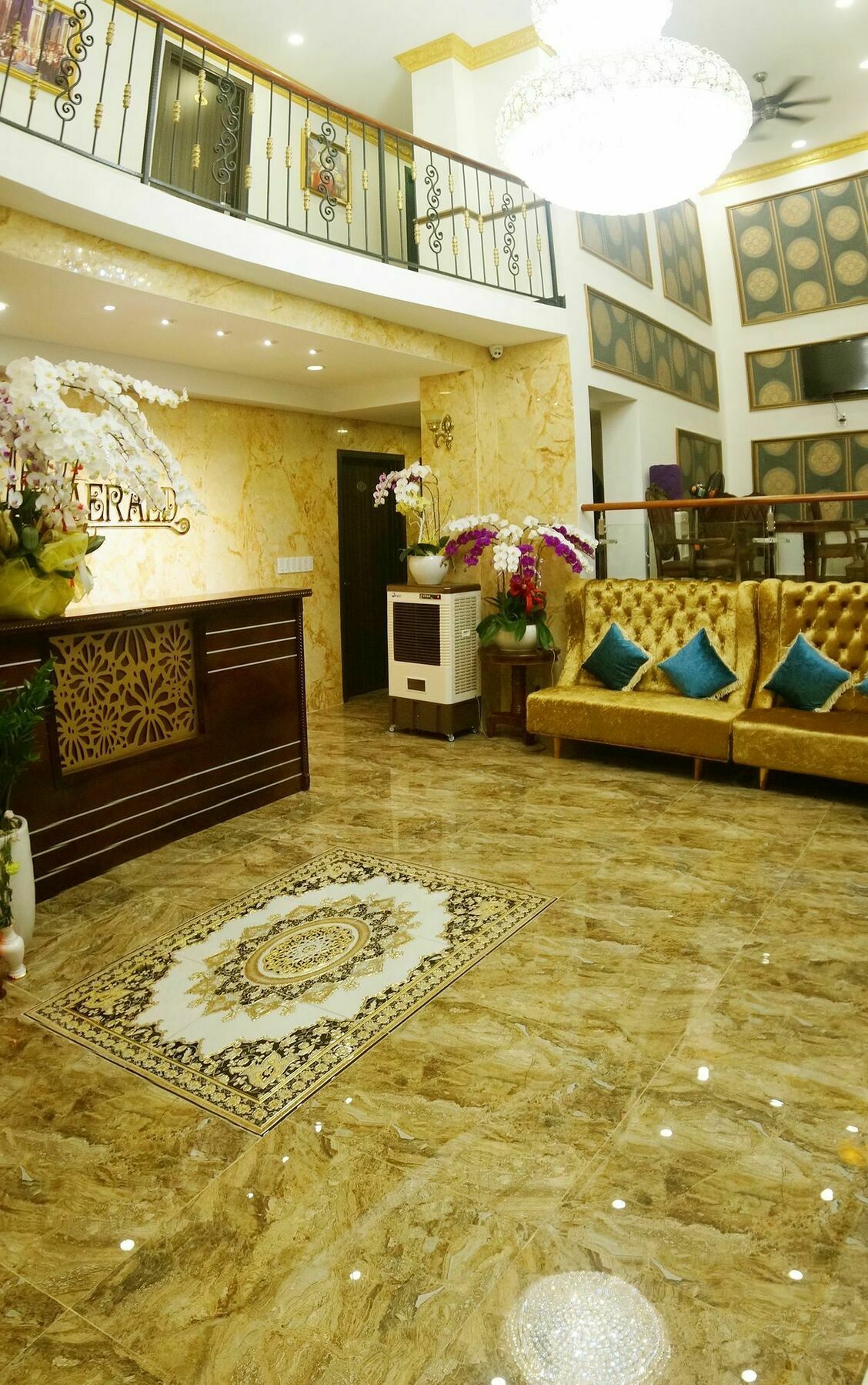 Collection O Emerald Luxury Apartment - Near Secc Ho Chi Minh City Exterior photo
