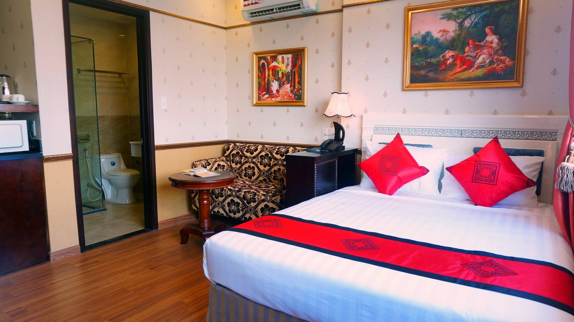 Collection O Emerald Luxury Apartment - Near Secc Ho Chi Minh City Exterior photo